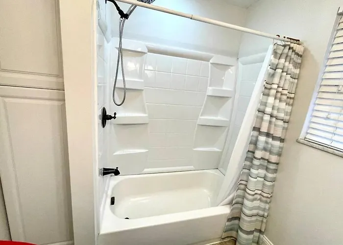 Large Private Ranch - Master Bedroom With King Bed And Private Bathroom - Fenced Yard - Pets & Kids Welcome - Pool Table Holiday home *